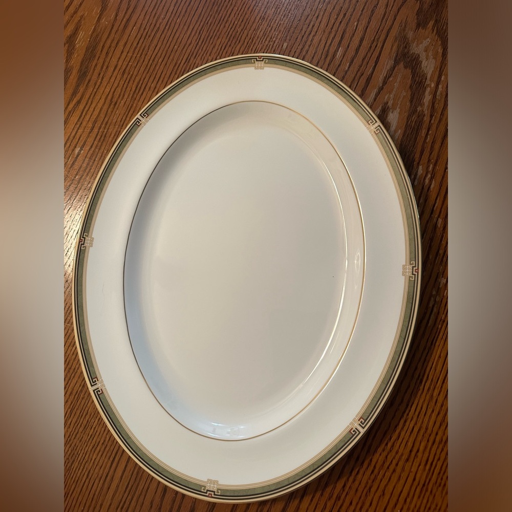 Wedgwood Oberon 15" Oval Serving Platter 15 1/4" - China Dinnerware